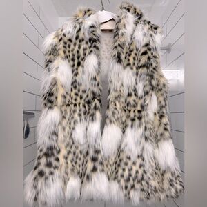 Fake fur vest
